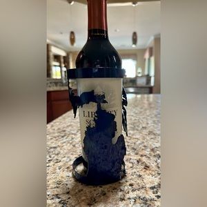 Wine holder Michigan wine themed. Made of Steel. Blue.